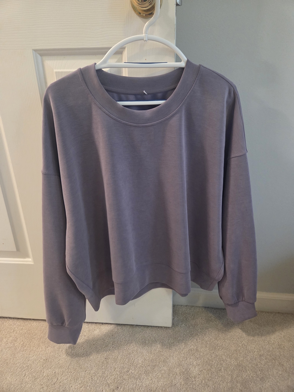 Women's Lululemon Lavender Crewneck Sweatshirt